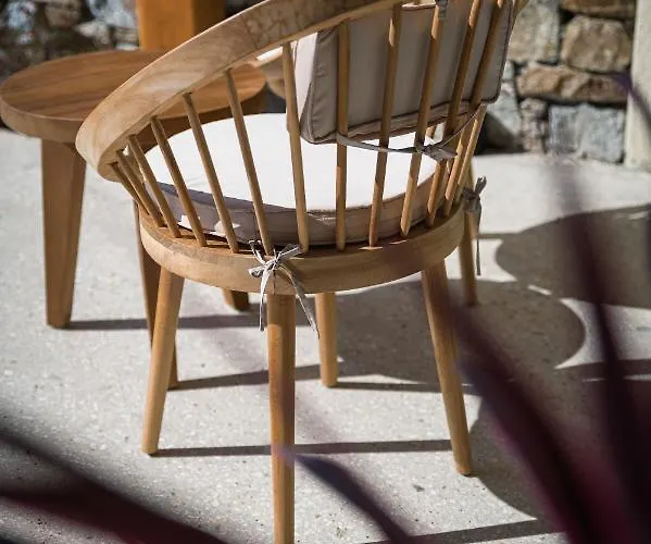 Opuntia Willa Naxos City